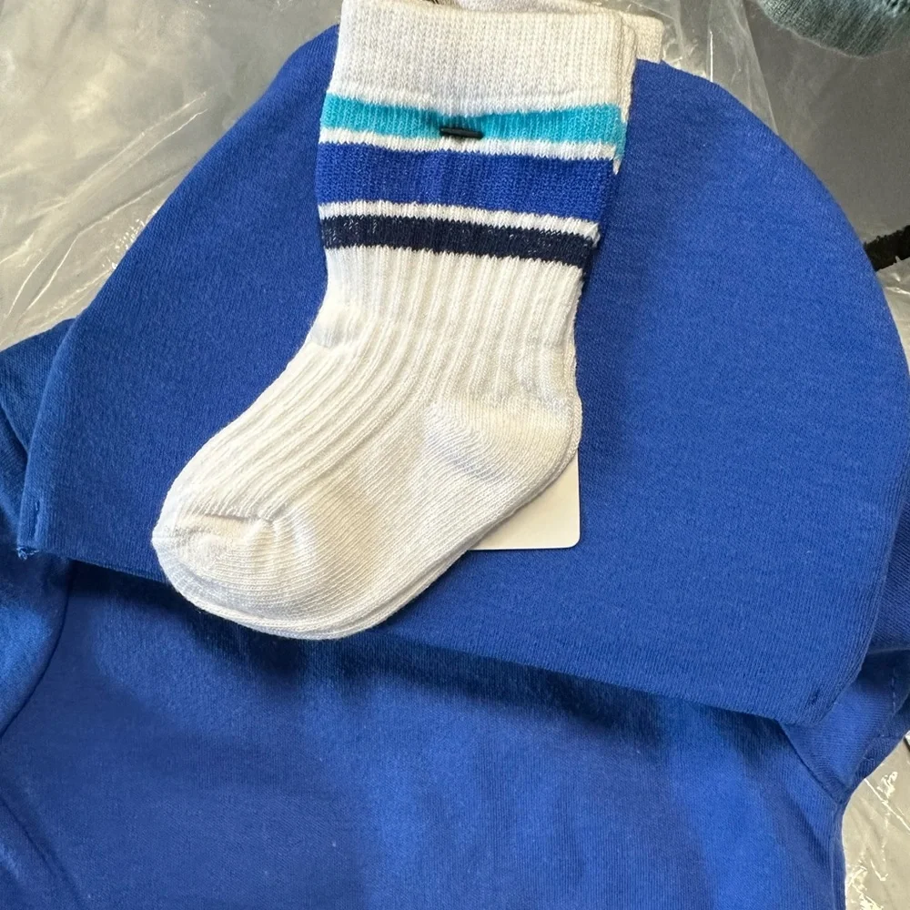 New Baby Starters Cuter Version of Dad - Picture 2 of 3